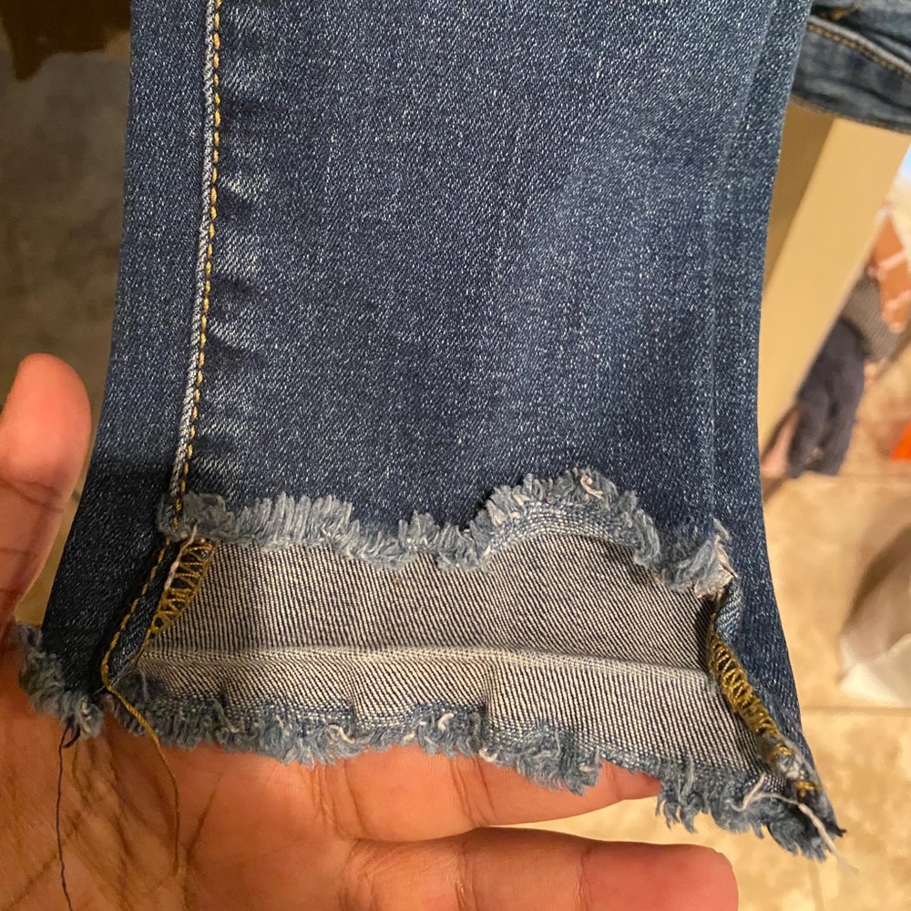 Blue Ripped Jeans - Picture 3 of 5